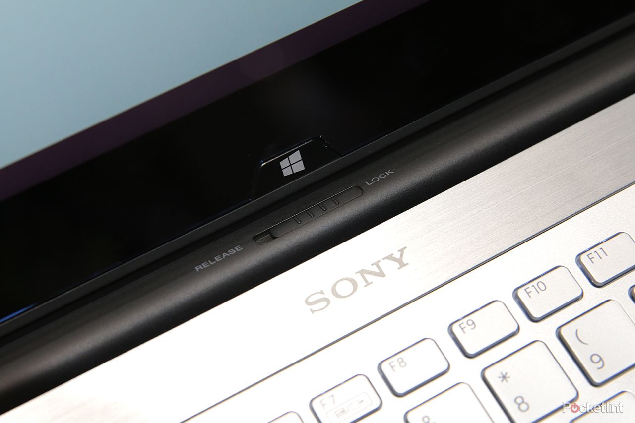 sony vaio fit multi flip pc makes ifa debut we go hands on with the laptop meets tablet image 5