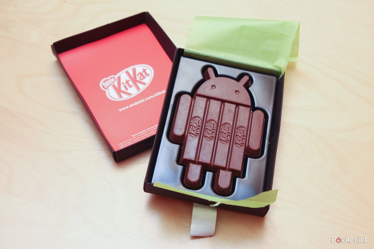 Google Android KitKat hands-on, literally