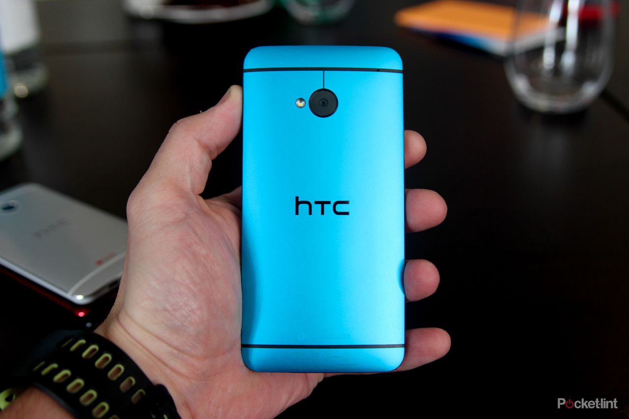 htc one metallic blue confirmed for best buy but it s a different blue to uk model image 8