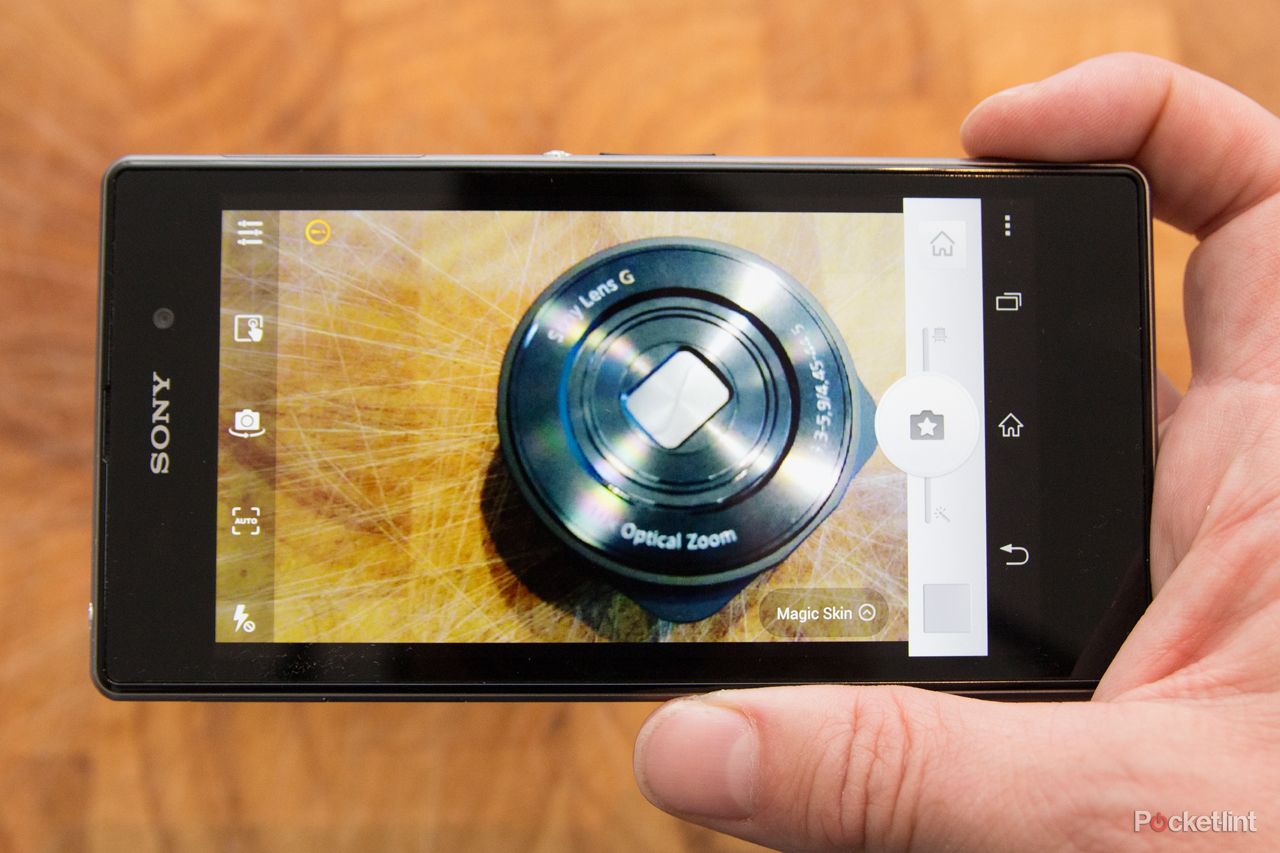 camera360 app will support sony qx10 and qx100 lens style cameras image 1