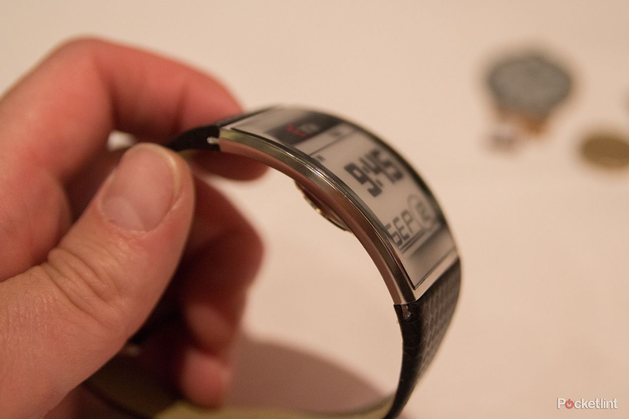 e ink talks kindle displays and a flexible approach to smartwatches image 5