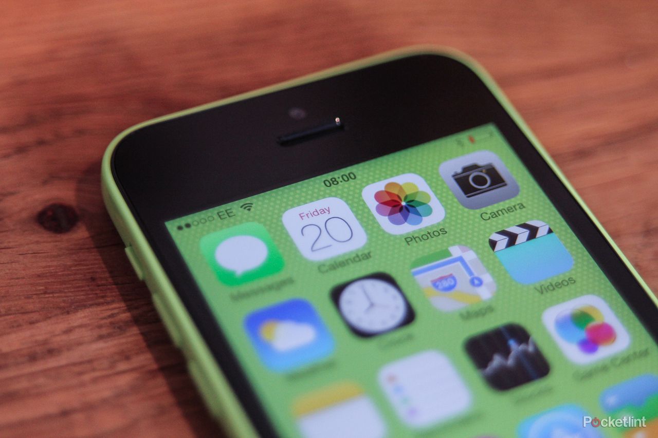 iphone 5c sales won t break any records on day one but it s all about the long game image 1