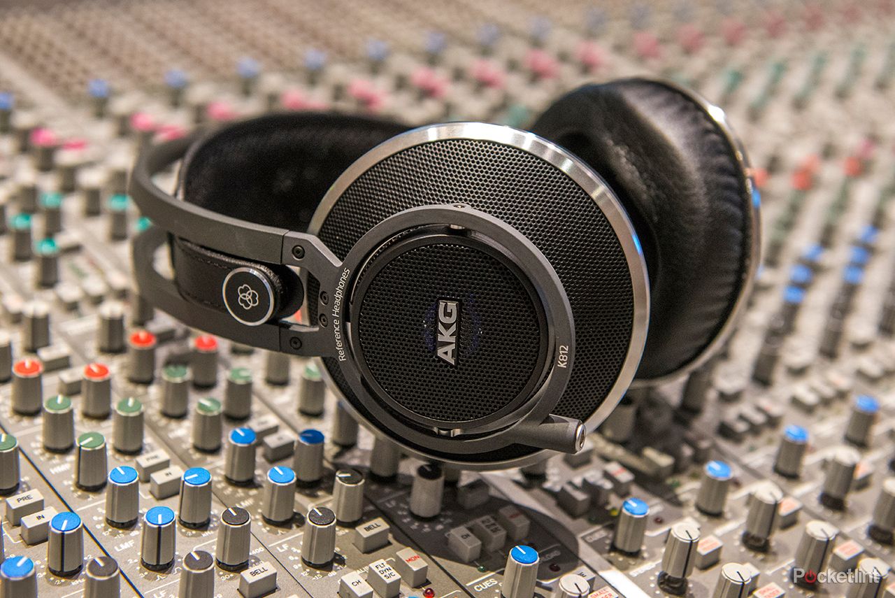 akg k812 hands on we sample the 1 000 professional studio monitor headphones image 1