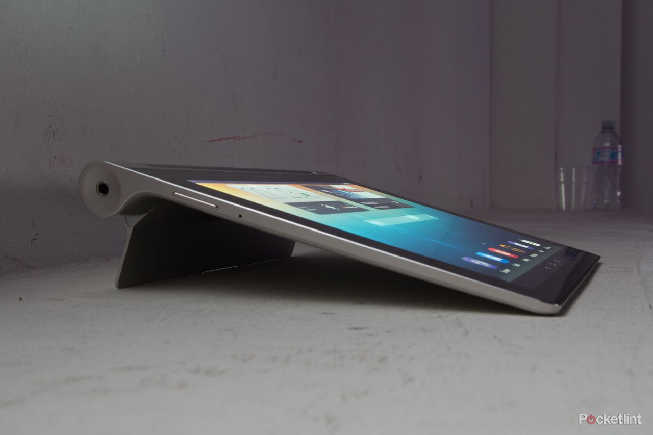 hands on lenovo yoga tablet review image 1
