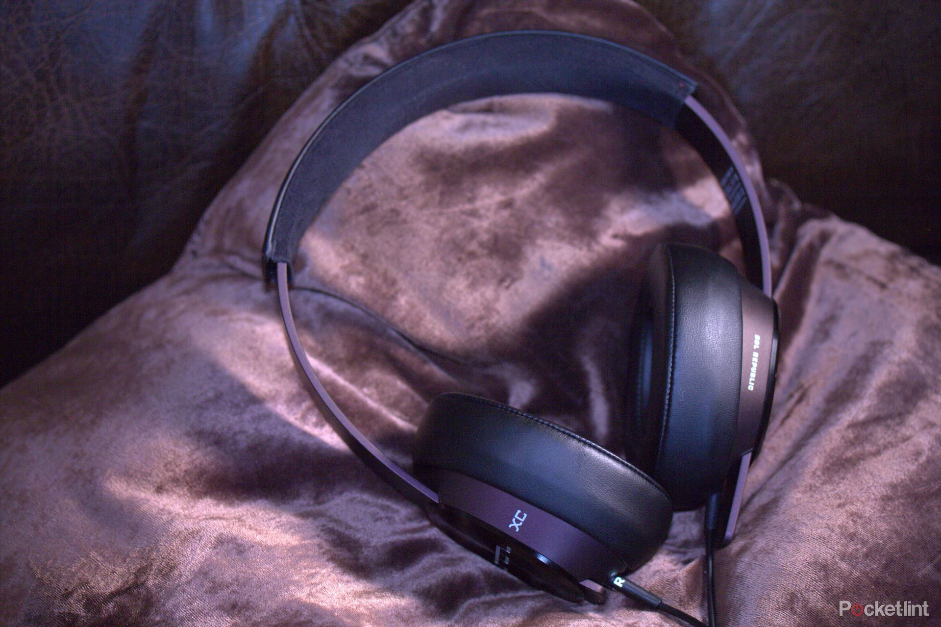 sol republic master tracks xc headphones studio tuned by calvin harris image 2