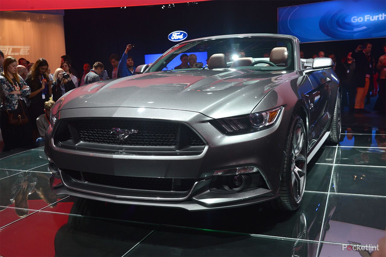 ford mustang gt 2015 coming to the uk pictures and eyes on image 1