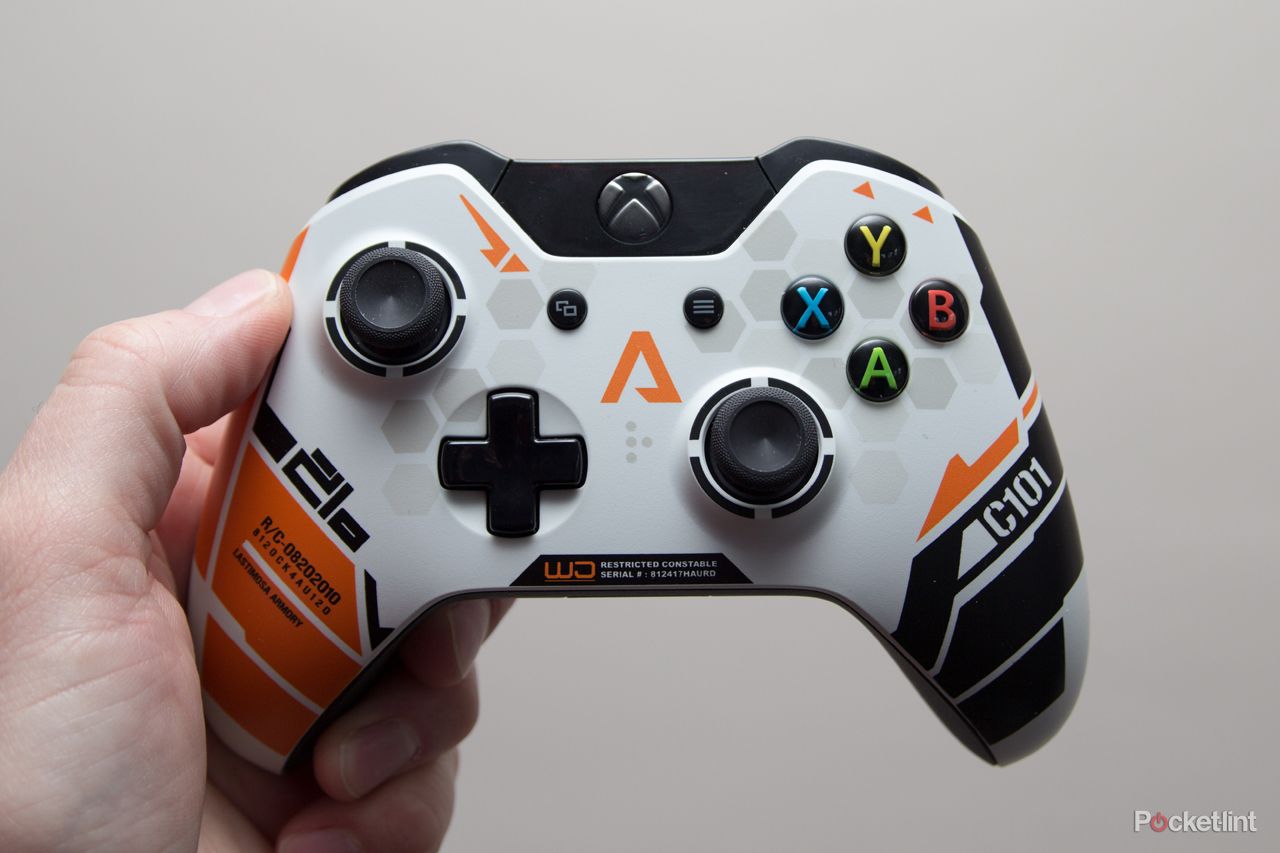xbox one titanfall controller pictures and hands on image 1