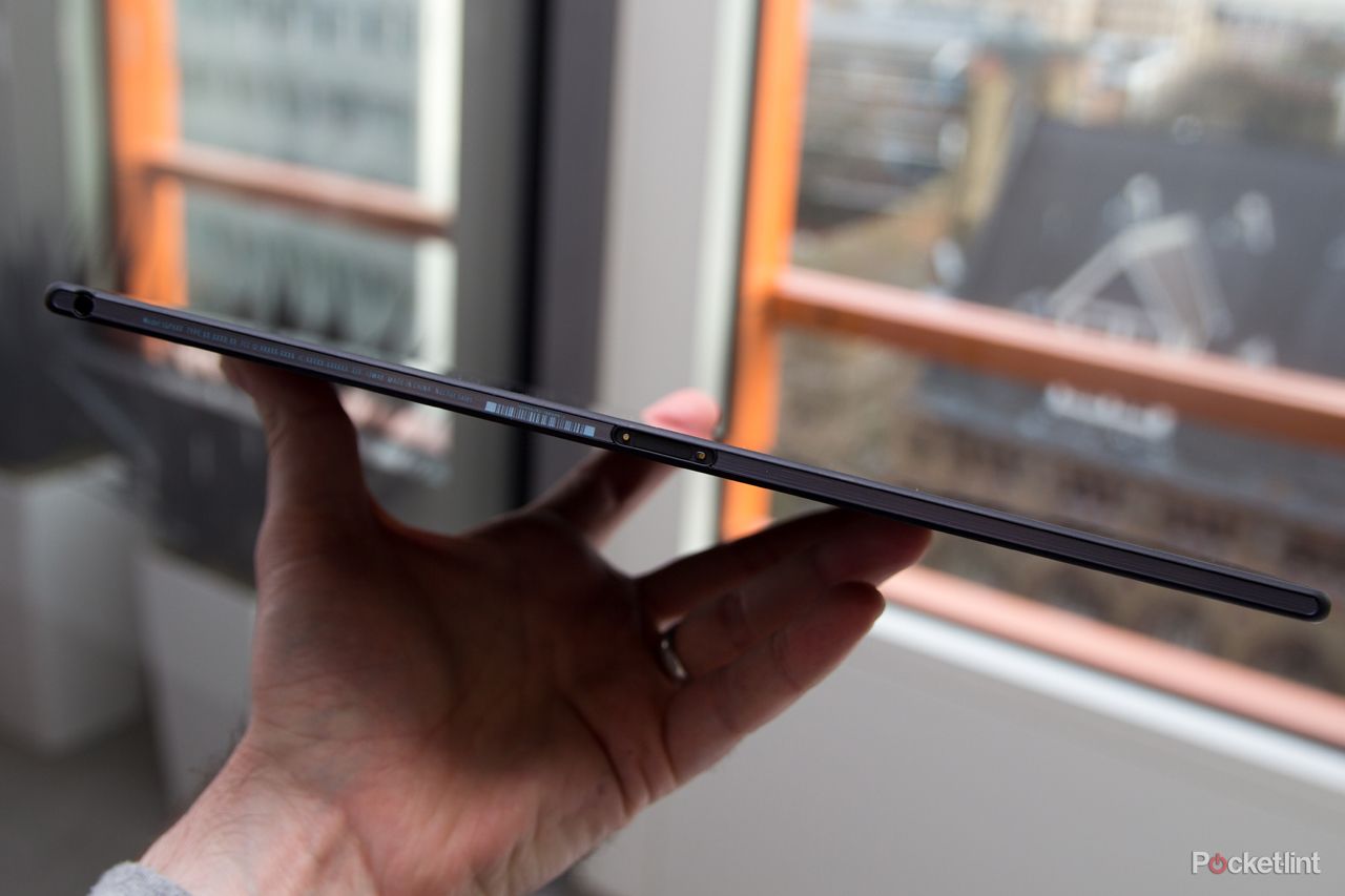 hands on sony xperia z2 tablet review image 4