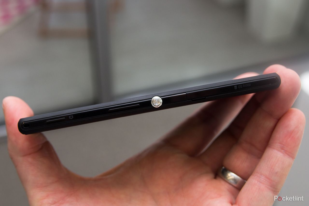 hands on sony xperia m2 review image 5