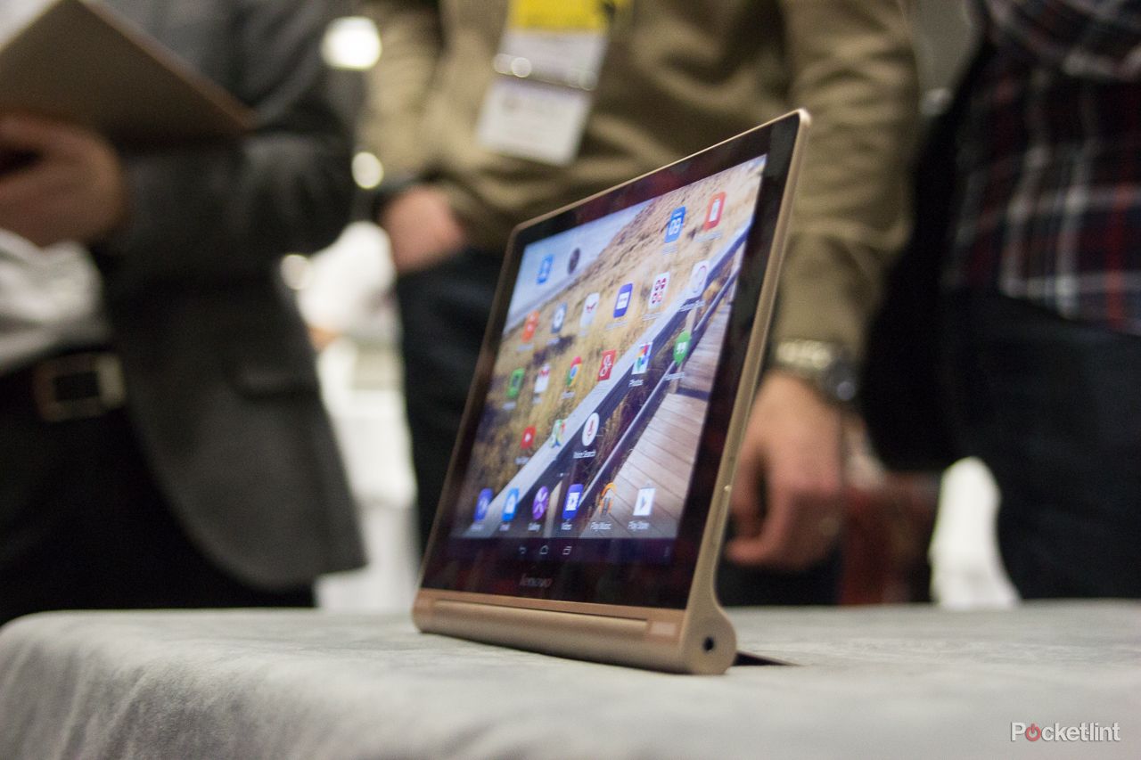 Yoga Tablet 10 HD+ tablet pictures and hands-on