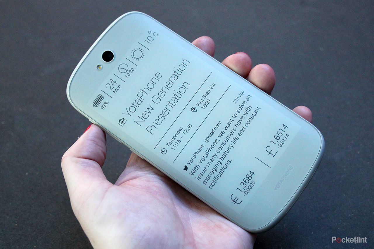 yotaphone 2 pictures and hands on image 1