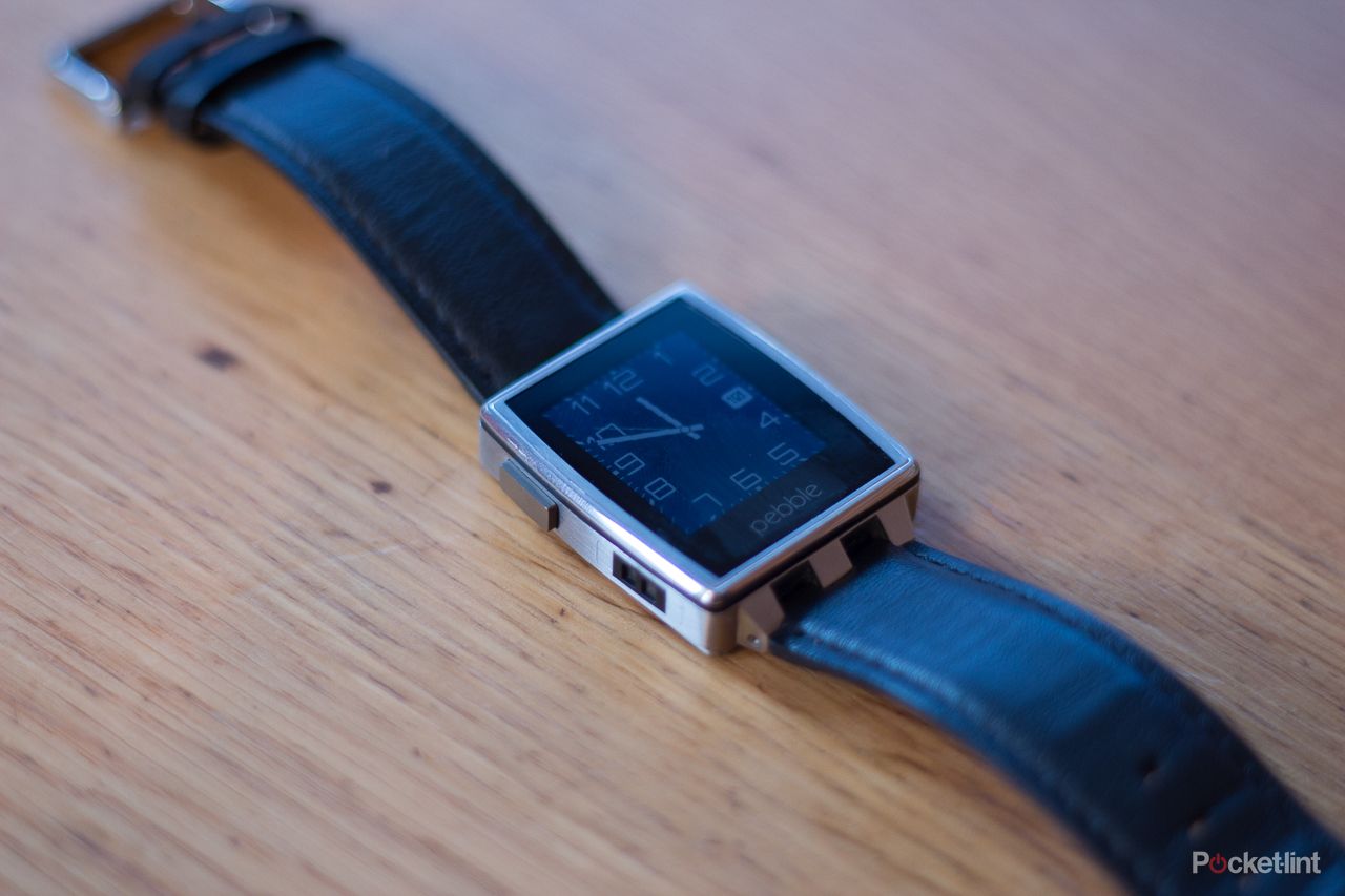 pebble steel review image 2