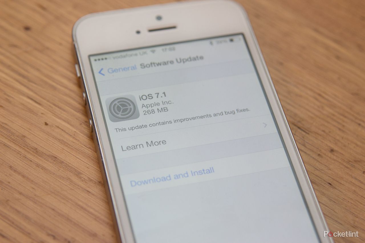 apple releases ios 7 1 with carplay visual tweaks and more image 1