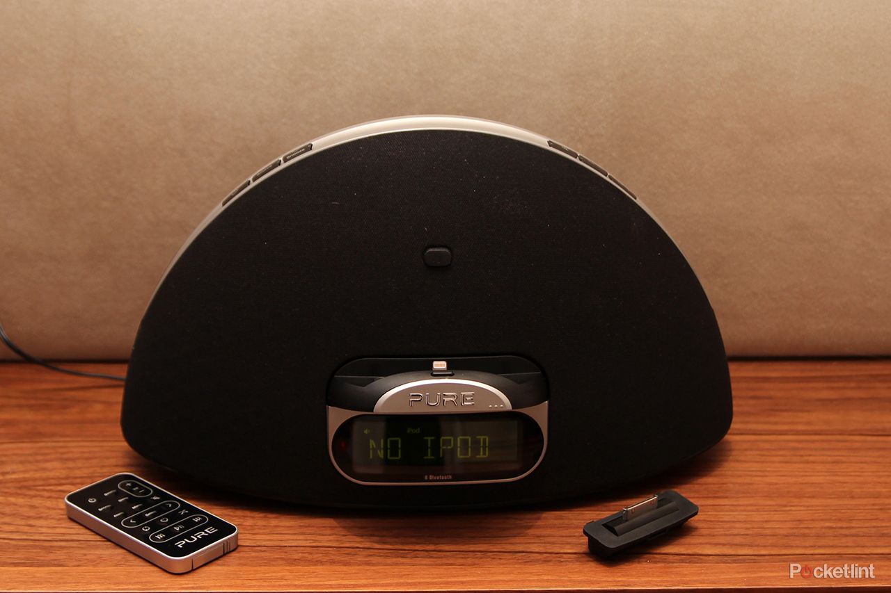 pure announces contour d1 its first digital clock radio dock with bluetooth streaming image 1