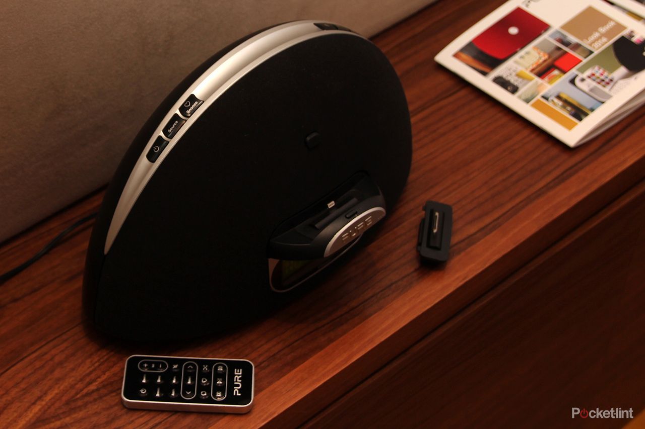 pure announces contour d1 its first digital clock radio dock with bluetooth streaming image 3