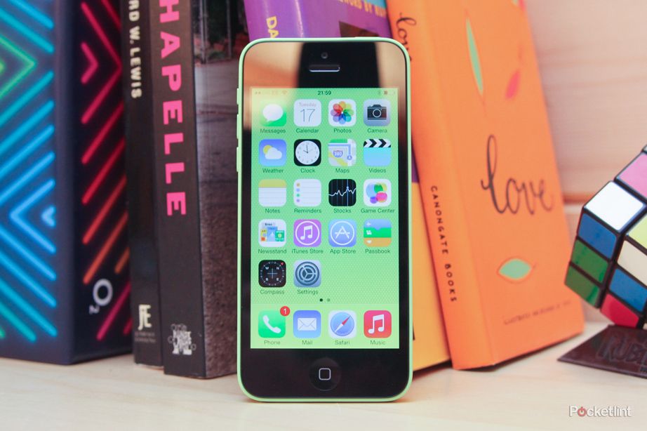 iphone 5c 8gb edition now available in uk and europe image 1
