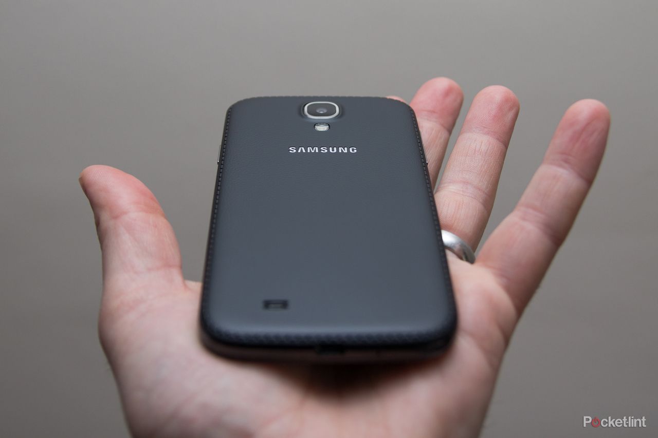 samsung galaxy s4 black edition pictures and hands on image 7