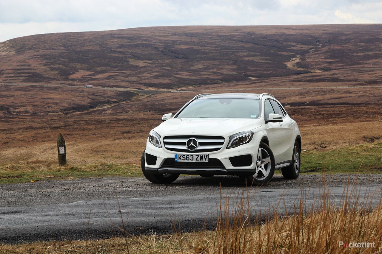 hands on mercedes gla review image 3