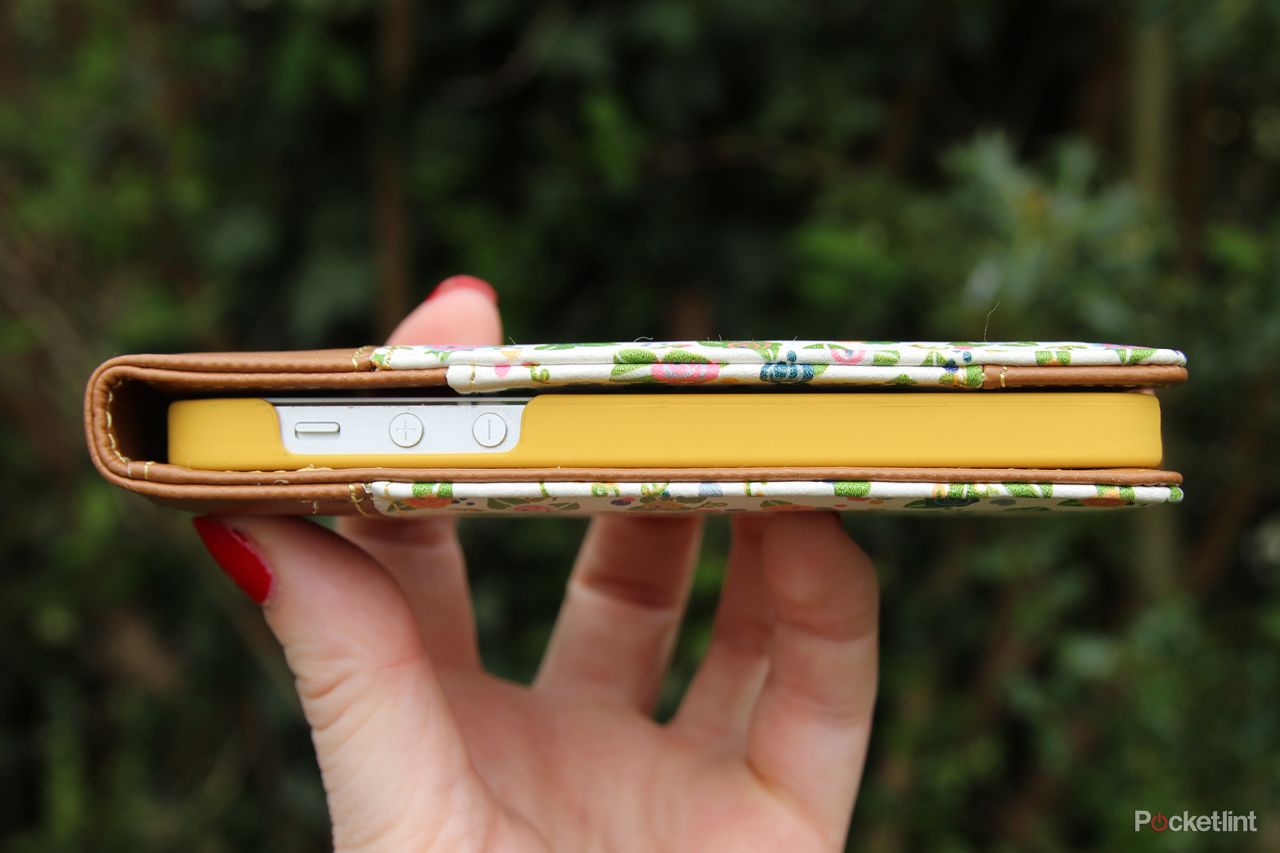 hands on barbour and julia dodsworth cases for ipad and iphone review image 15
