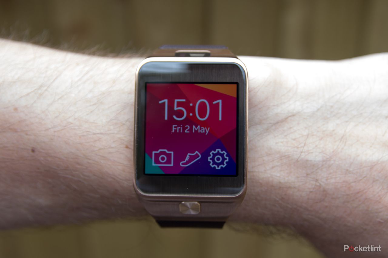 samsung outstanding leader in smartwatches sold half a million in q1 image 1