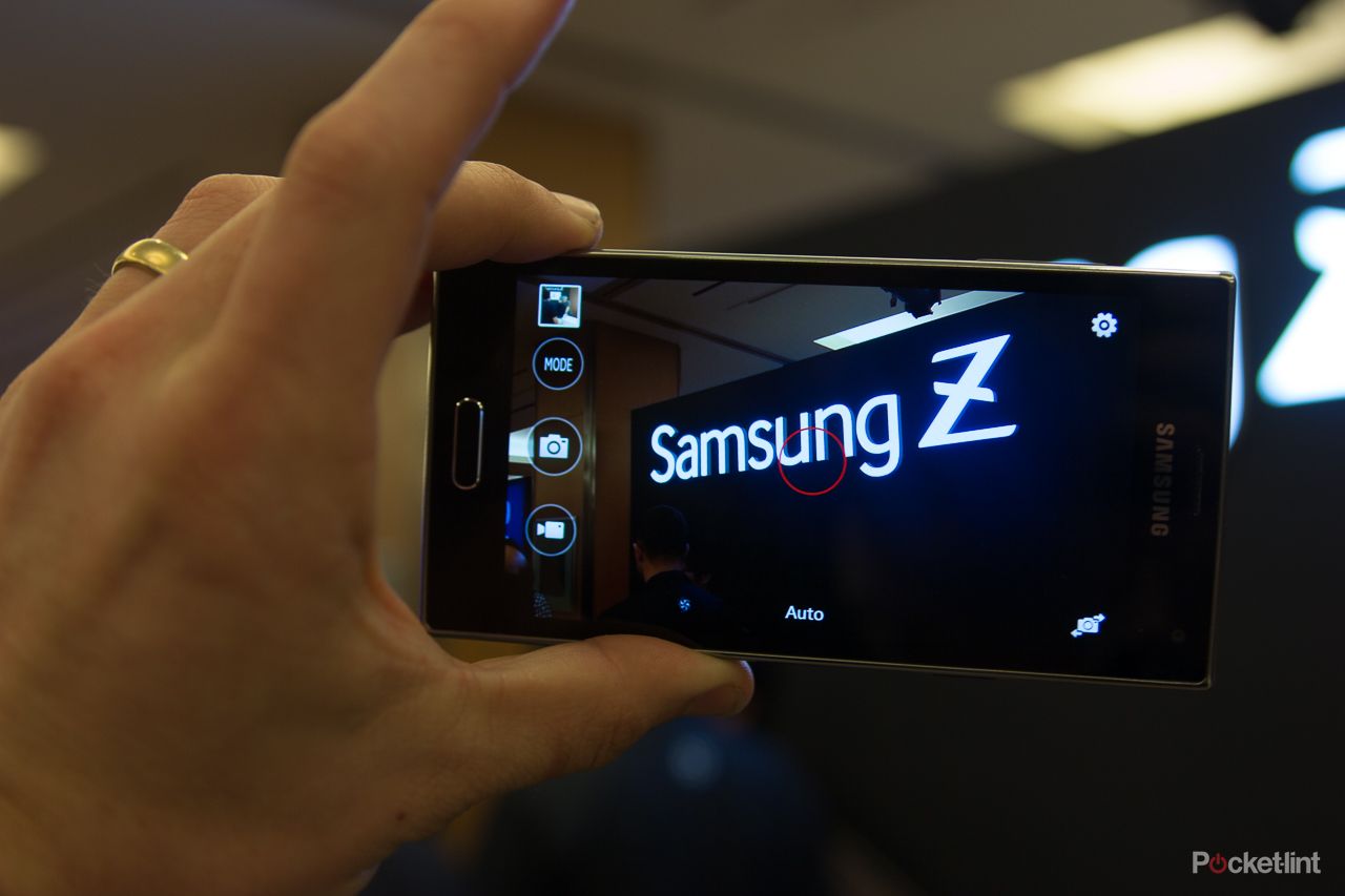 hands on samsung z review image 11