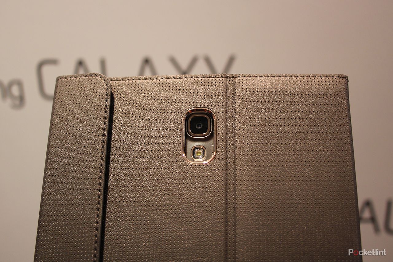 hands on samsung galaxy tab s book cover simple cover and bluetooth keyboard image 15