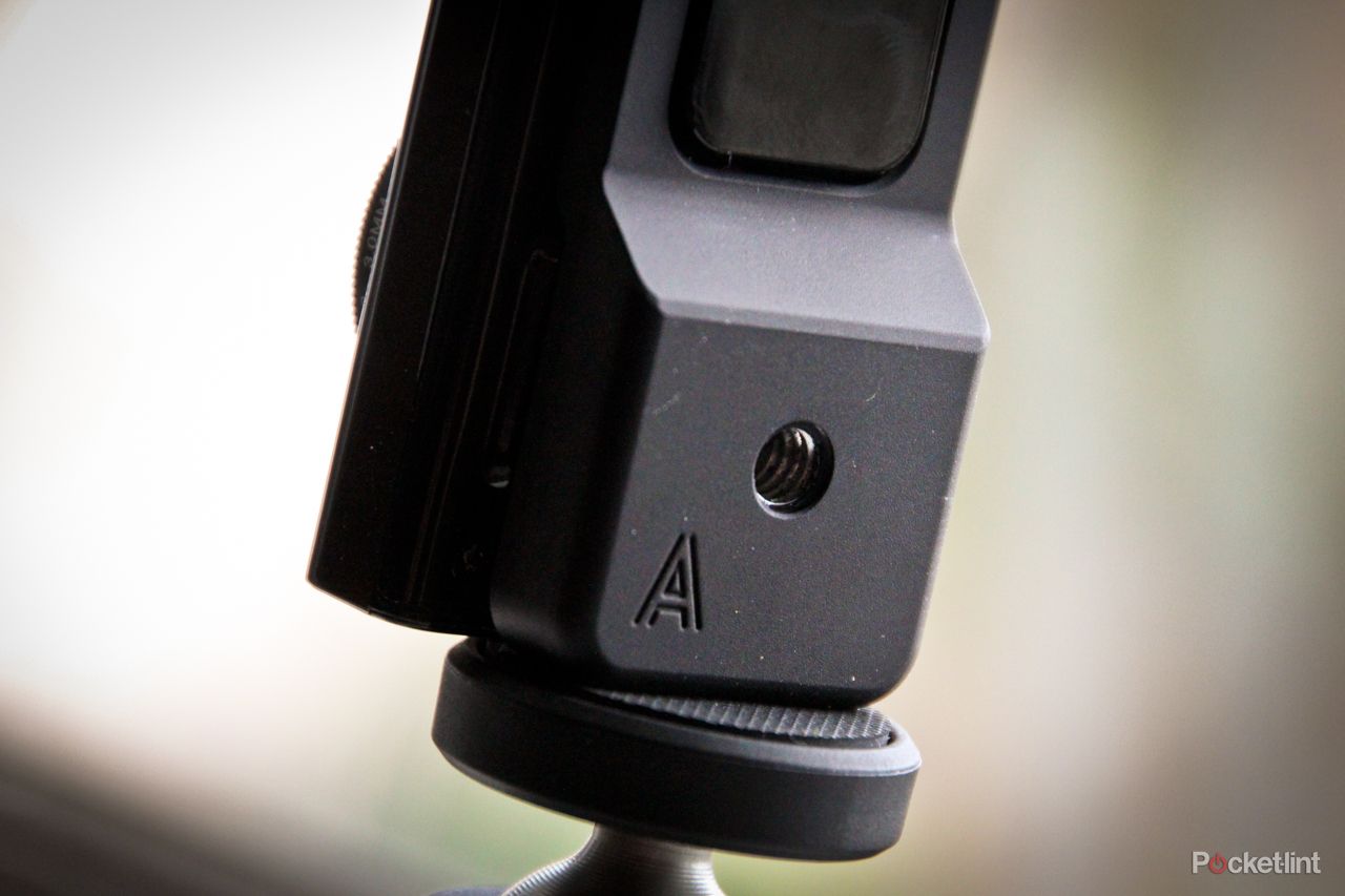 autographer expands accessory range with mount adapter now even your bike can wear your camera image 2
