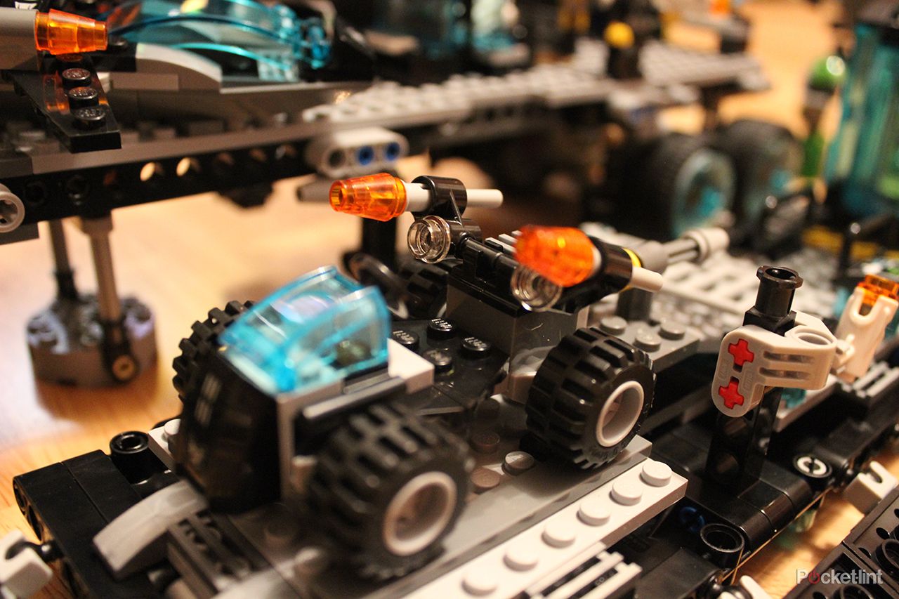 hands on lego ultra agents mission hq review image 16