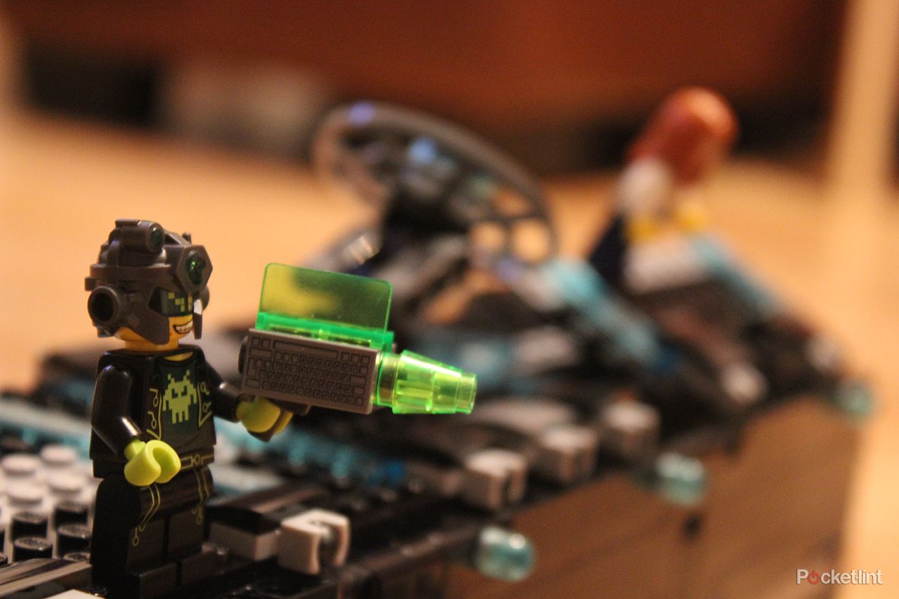 hands on lego ultra agents mission hq review image 4