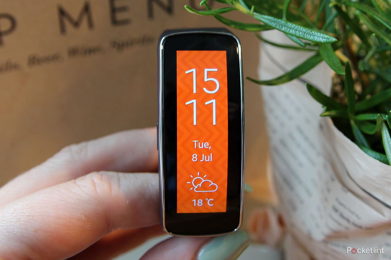 samsung gear fit review image 2