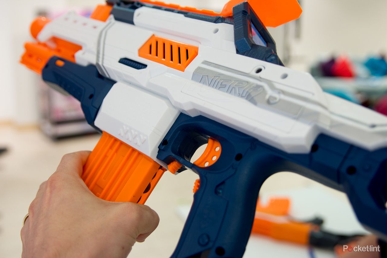 nerf nstrike procam a blaster with built in camera so you can record your takedowns image 1
