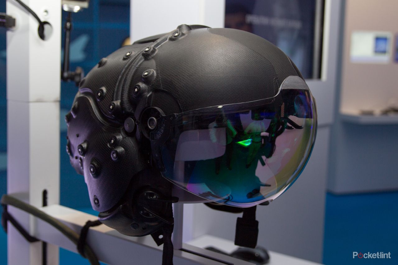 striker ii the helmet mounted display system coming to a warplane near you image 1