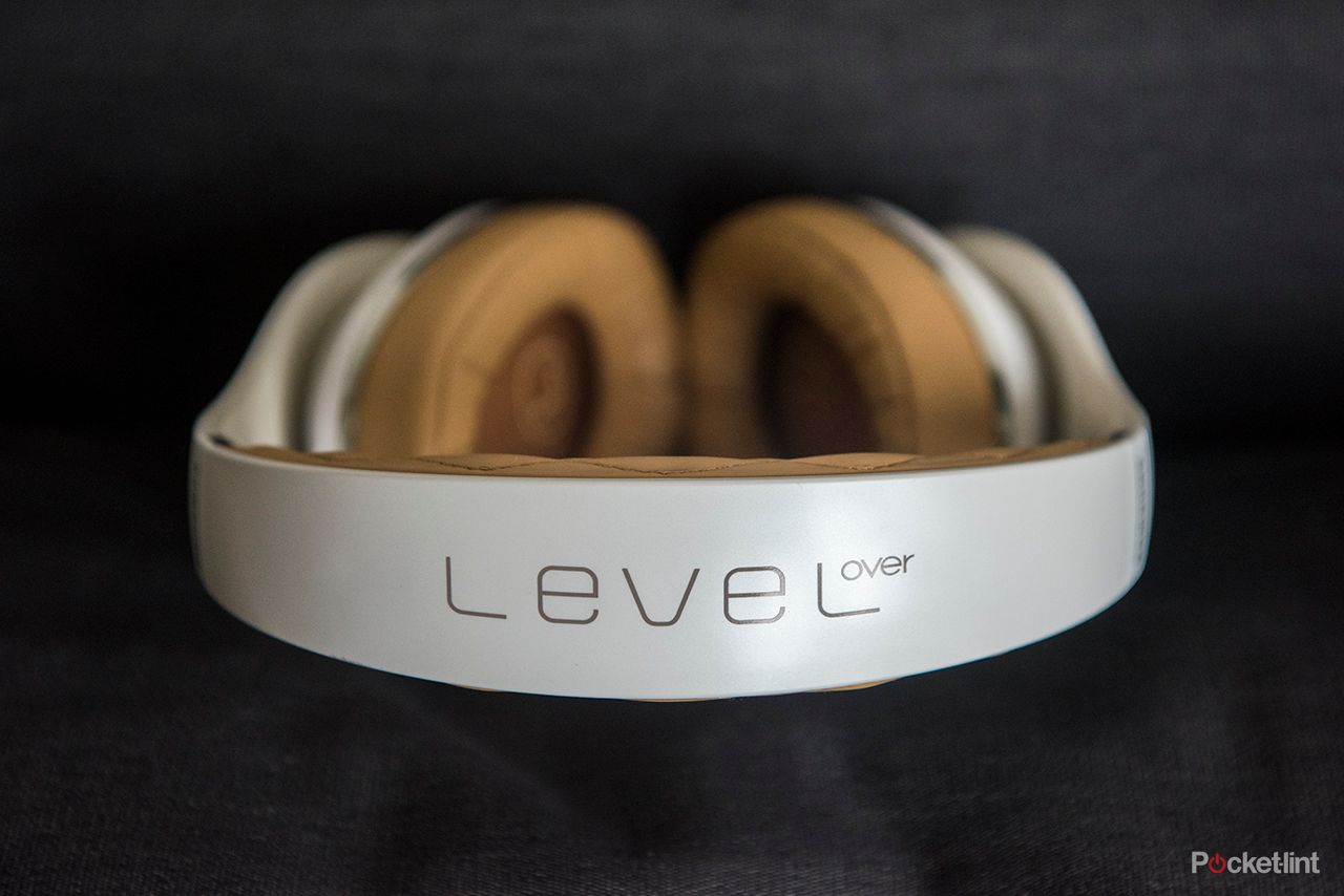 samsung level over headphones review image 2