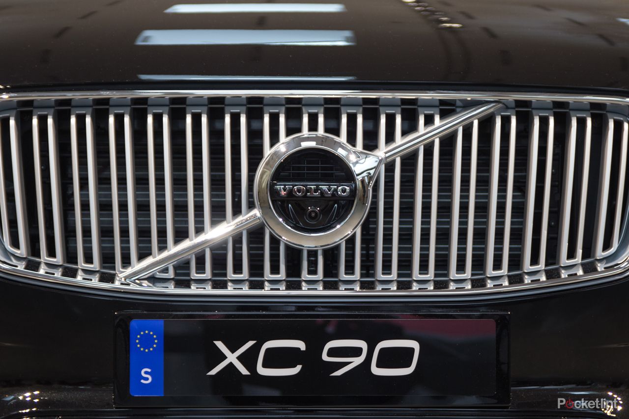 volvo xc90 hands on the safest volvo ever is packed full of tech treats image 25