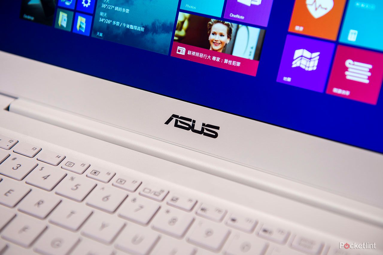 hands on asus zenbook ux305 review image 9