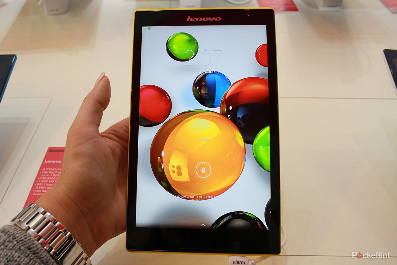 lenovo tab s8 hands on intel inside colourful shell image 1