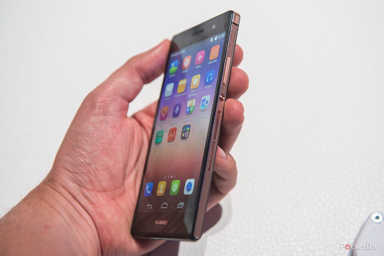 hands on huawei ascend p7 sapphire edition review image 2