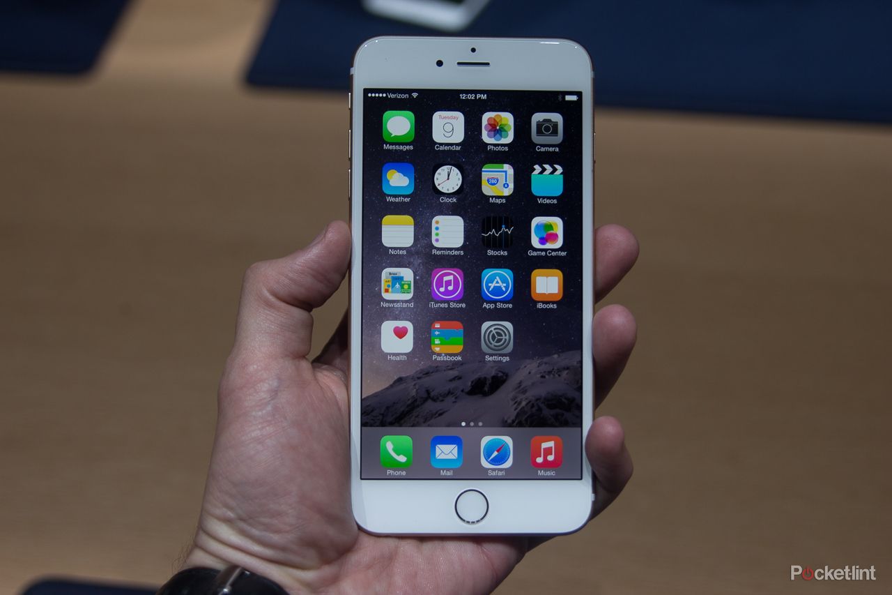 apple iphone 6 and iphone 6 plus does big mean better  image 1