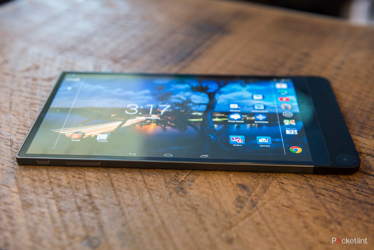hands on dell venue 8 7000 review world s thinnest tablet shows off 6mm chassis 2k screen and camera smarts image 2