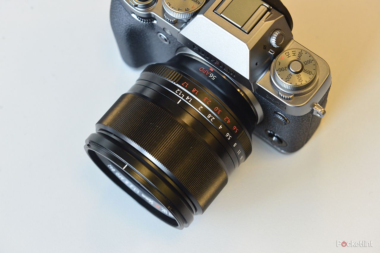 fujifilm x t1 graphite silver edition matte finish somehow looks flat and plasticky hands on image 11