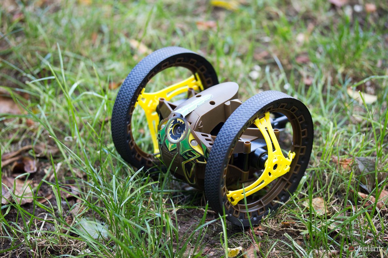 parrot jumping sumo review image 1