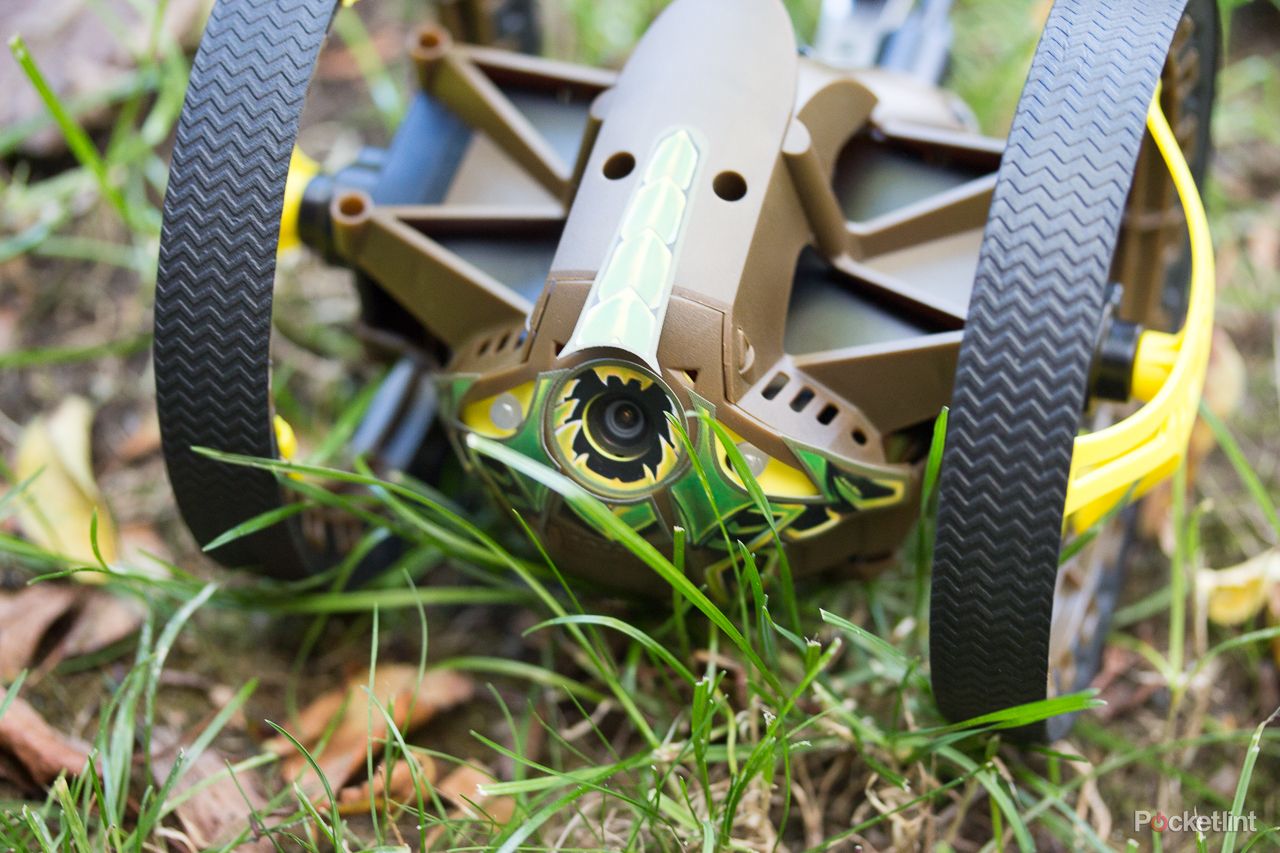 parrot jumping sumo review image 4