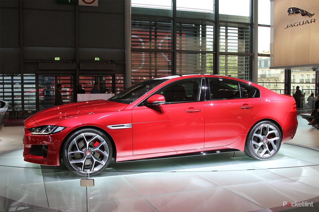 jaguar xe exciting enough to challenge bmw hands on image 5