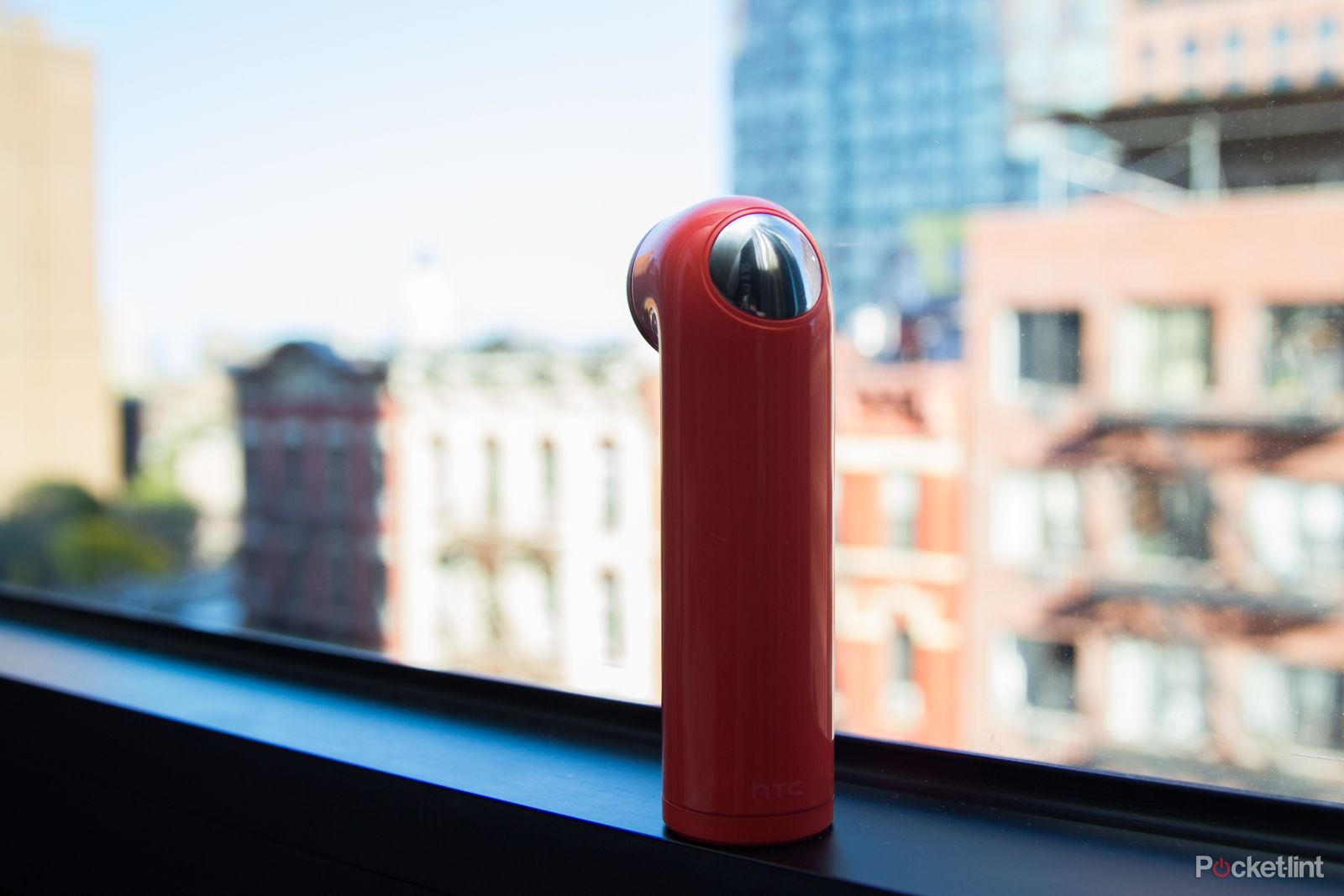 htc re camera previewing the new connected camera image 15