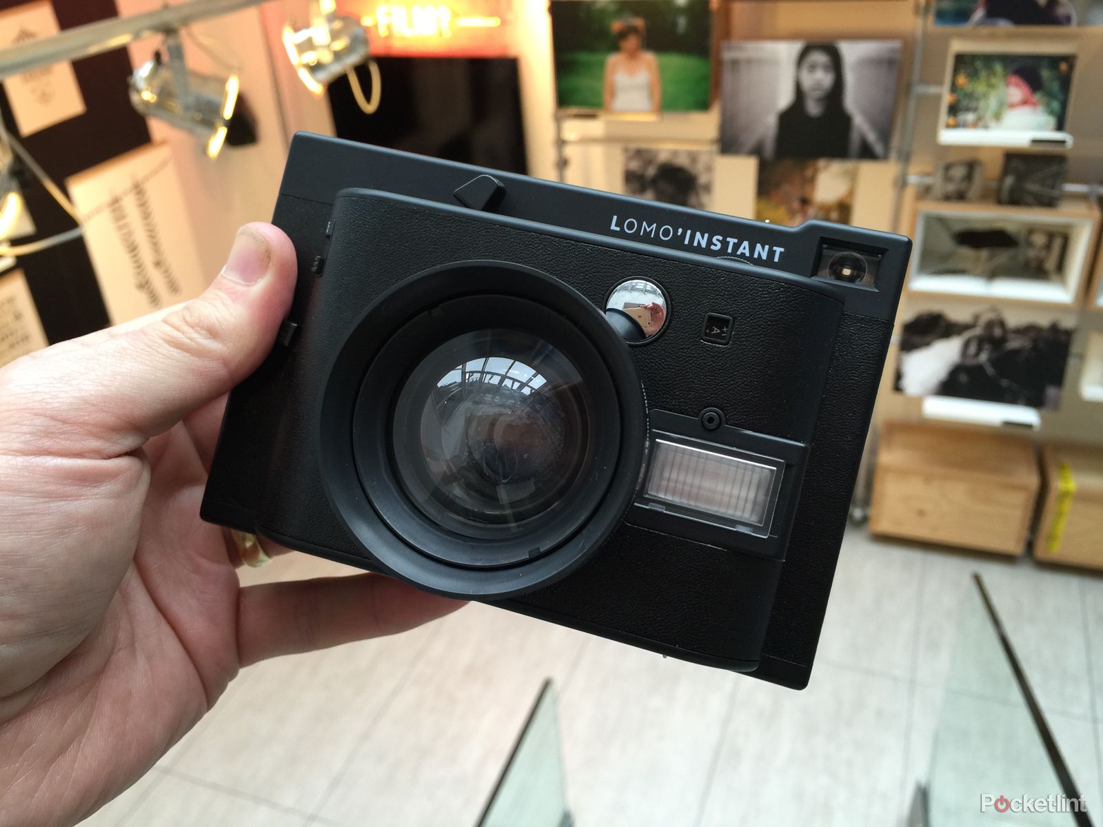 lomography lomo instant hands on instant film camera gets retro makeover image 5