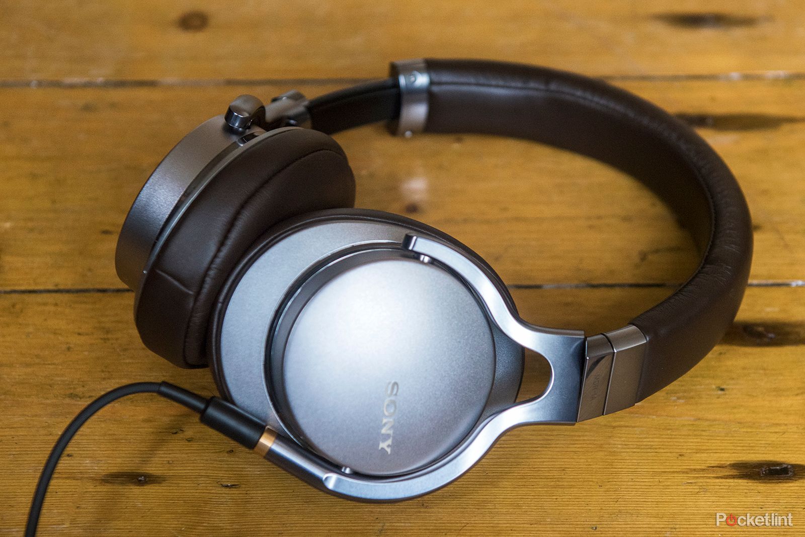 sony mdr 1a review image 2