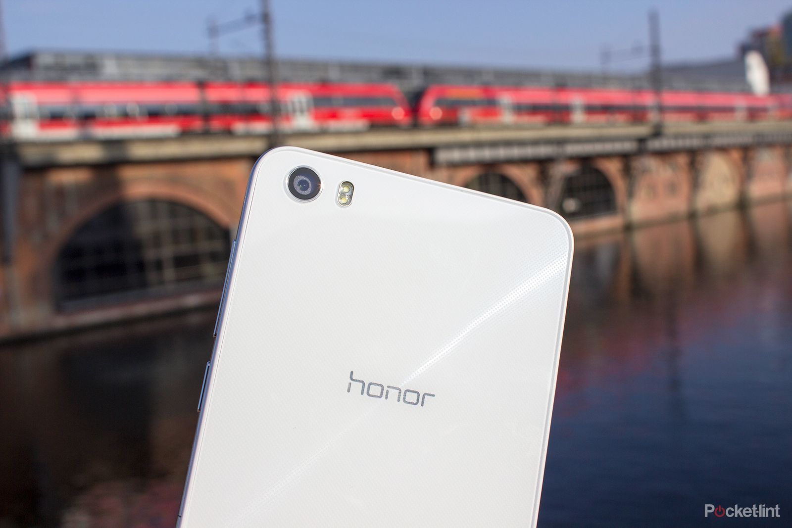 why has huawei launched the new brand honor  image 1
