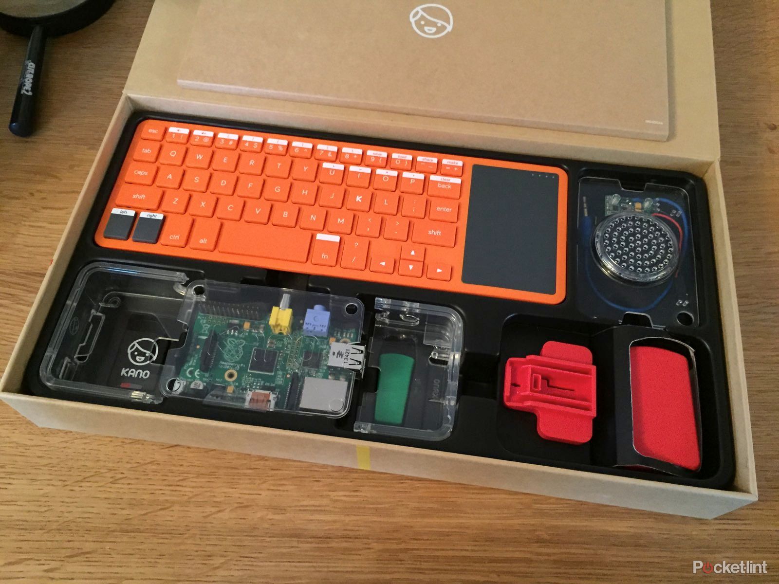 kano the build your own pc for kids that brings coding to your living room image 1