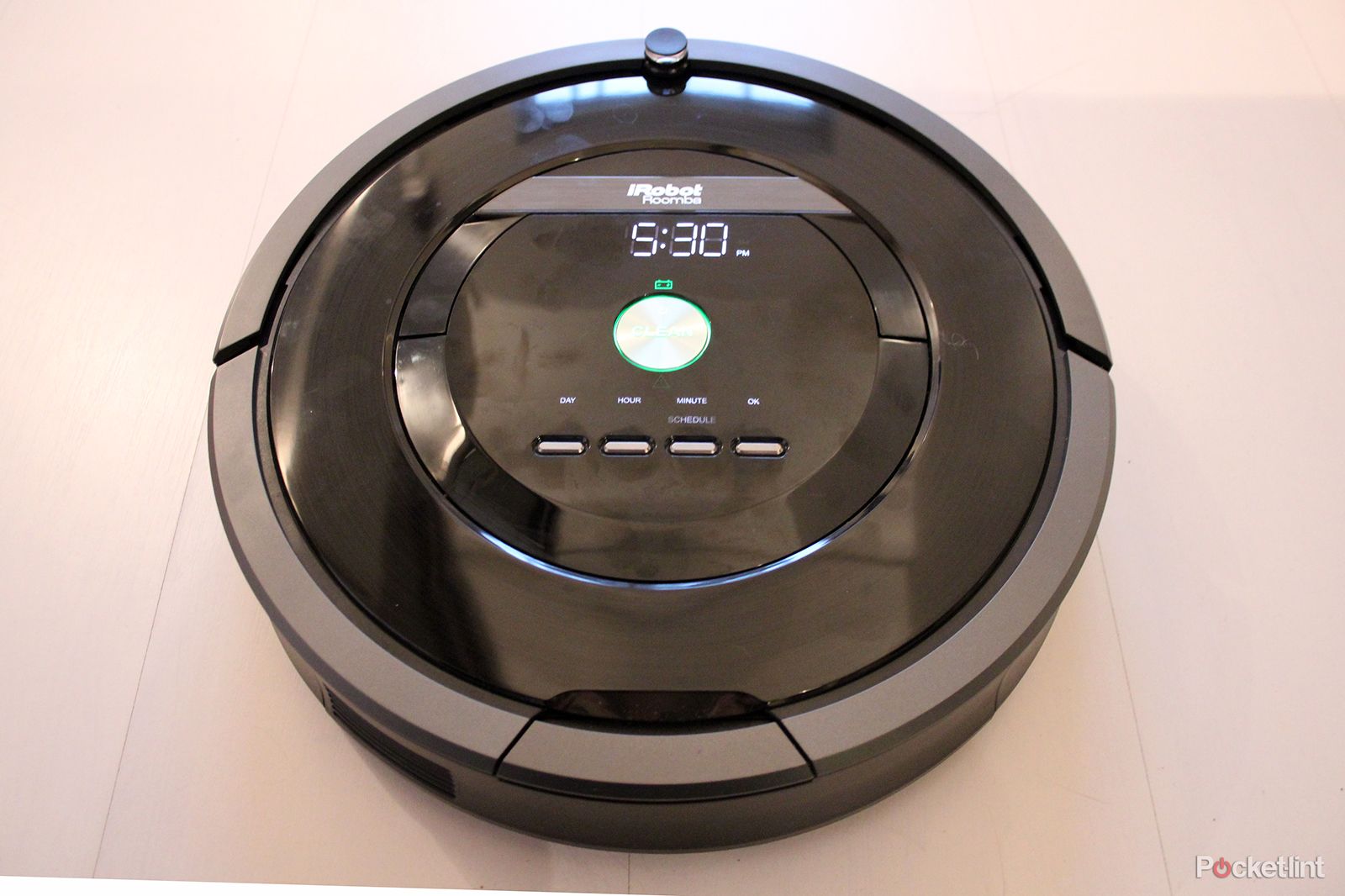 bille Claire beruset iRobot Roomba 880 review: Cleans, so you don't have to