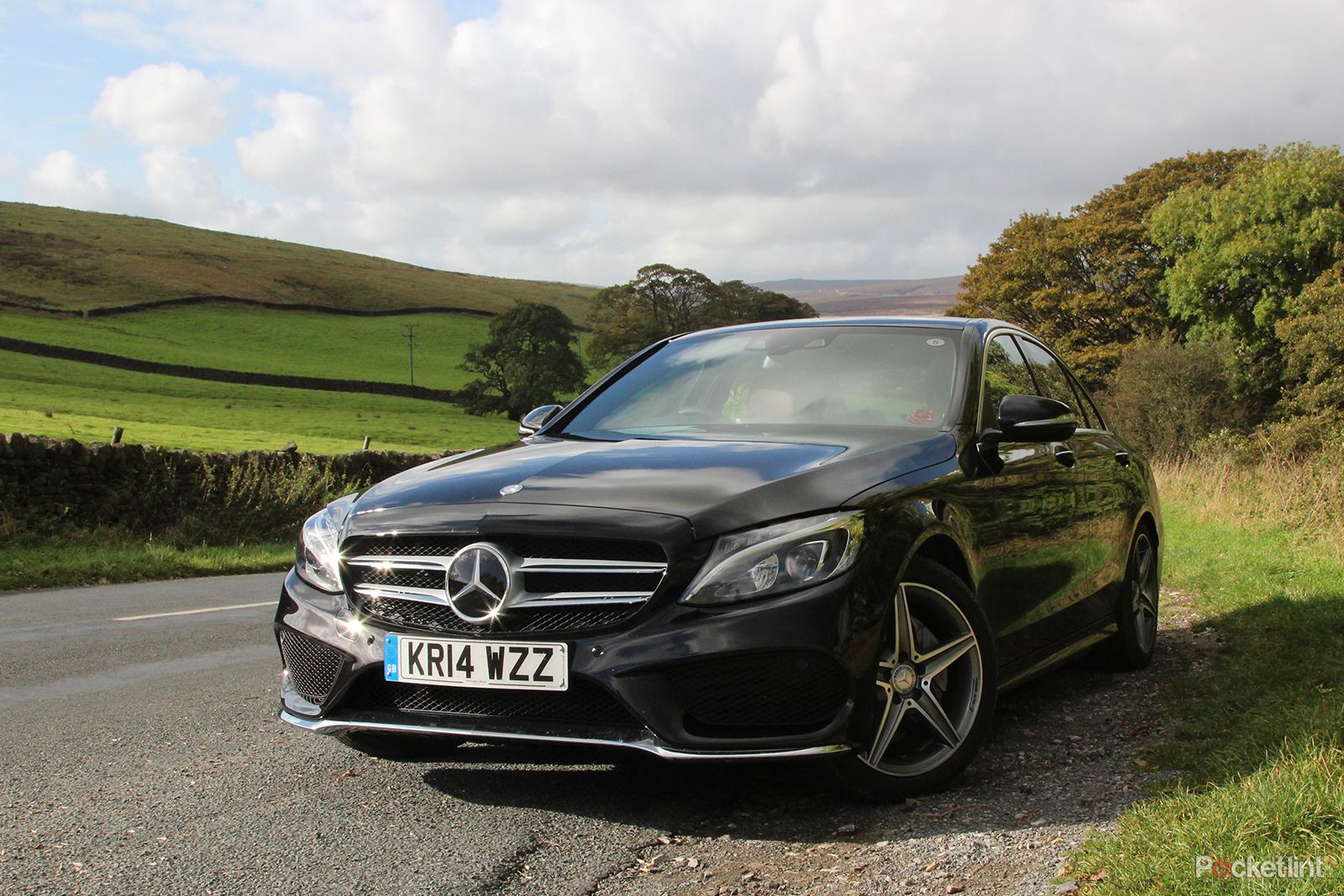 mercedes benz c class first drive striking a balance between sporty and refined image 1